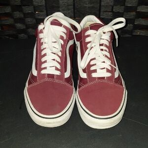 Vans Men's Burgundy and White Sneakers